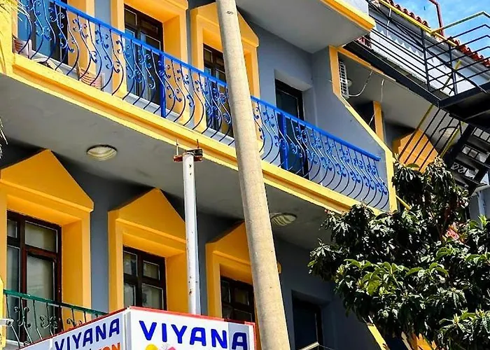 Viyana Hotel Çeşme