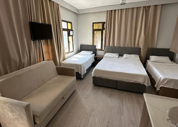 Viyana Hotel Çeşme